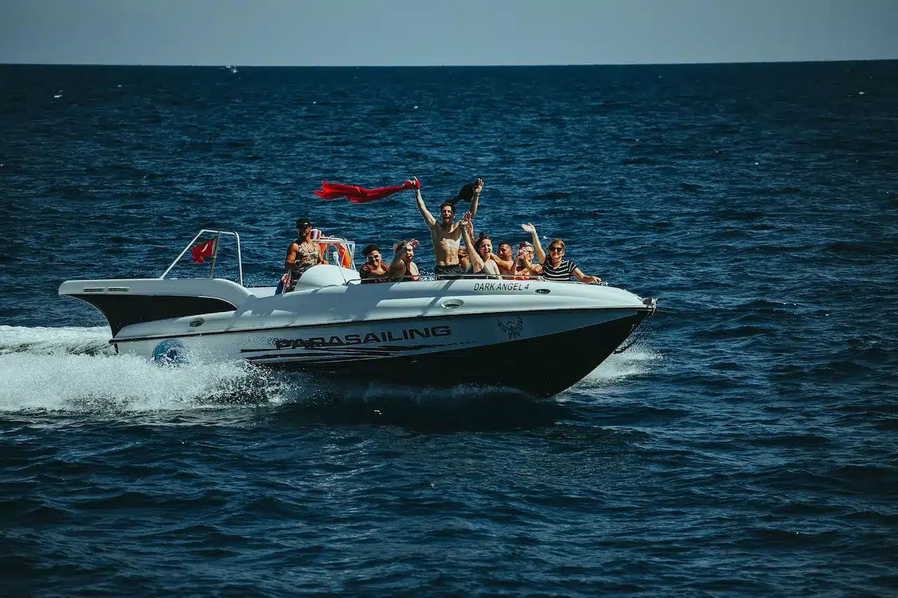 Enjoy Outer Reef Snorkel & Dunk Island Tour & Cruise, Plus Mission Beach